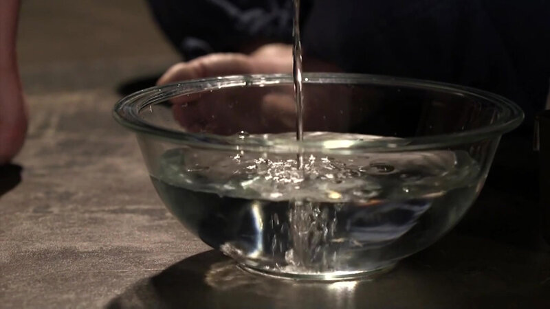 「【藍川美夏】スレンダー熟女がSM調教で悦ぶ！緊縛・浣腸・アナル責めに身悶える貞淑妻」のサンプル画像2枚目