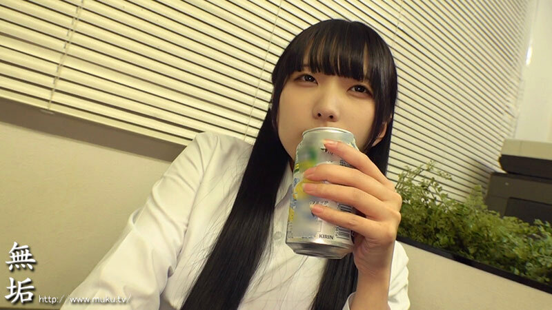 「日泉舞華 同期OLをお持ち帰りハメ撮り！相性抜群で潮吹き絶頂する同僚との一夜」のサムネイル