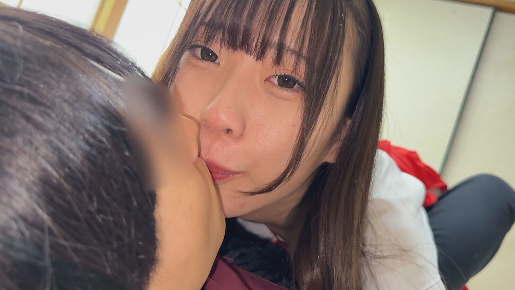 「「バイト終わりに制服でエッチしよ！？」巫女の姿がカワイイ巨乳の彼女と子作り生中出しww」のサンプル画像5枚目