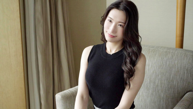 「小谷舞花の中出し作品｜美乳人妻・熟女が魅せる『人妻の花びらめくり』完全ガイド」のサンプル画像1枚目