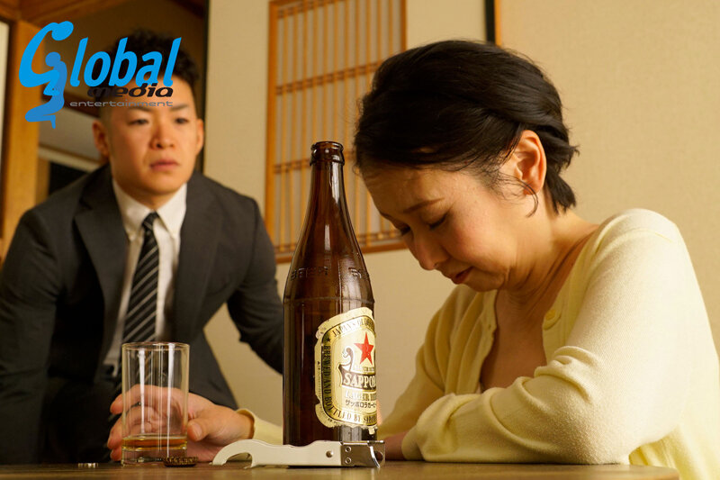 「新・嫁の母と禁断性交 其の伍 やっぱり妻よりもお義母さんの方がいいよ… 生野光代」のサムネイル