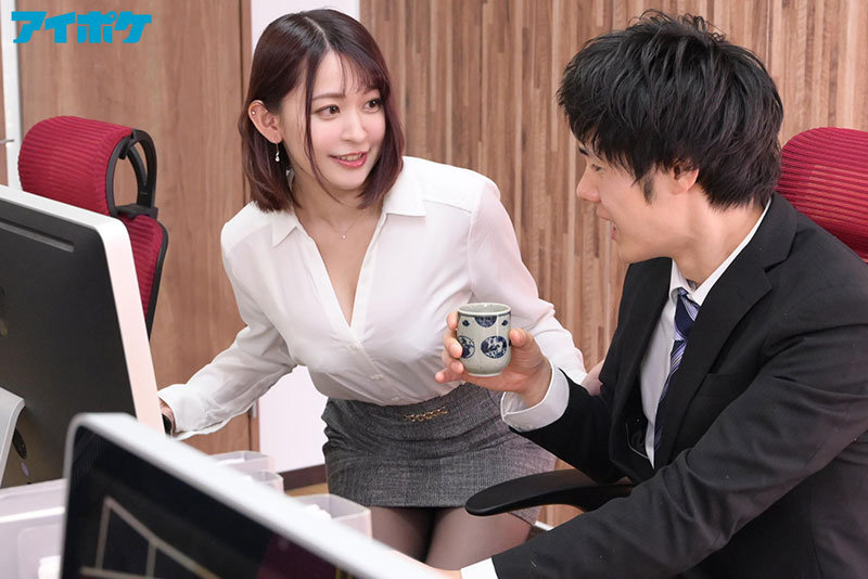 「【梓ヒカリ】巨乳お姉さん痴女が濃厚フェラ＆パイズリで絶倫責め！後輩OLに返り討ちにされた夜」のサンプル画像1枚目