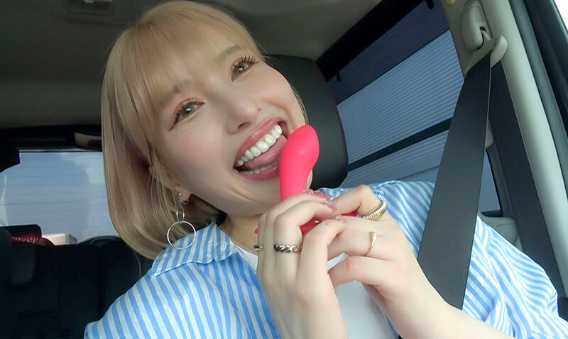 「若宮はずき 美乳×巨乳の温泉ハメ撮り中出し旅行！ノーブラ姿が魅力的な人気作品」のサンプル画像1枚目