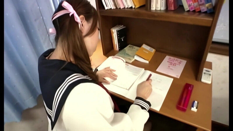 「風間ゆみ｜巨乳熟女と女子校生時代の家庭教師との禁断の関係を描いた官能ドラマ」のサンプル画像1枚目