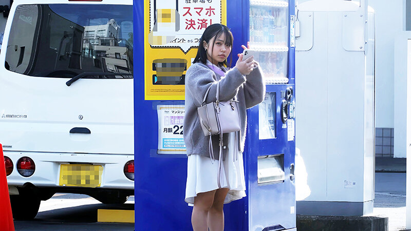 「【素人】街で出会ったお姉さんに手コキ・フェラでこっそり口内発射させてもらった体験談」のサンプル画像11枚目