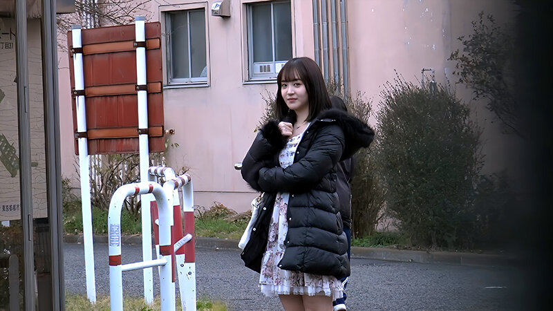 「【素人】街で出会ったお姉さんに手コキ・フェラでこっそり口内発射させてもらった体験談」のサンプル画像5枚目