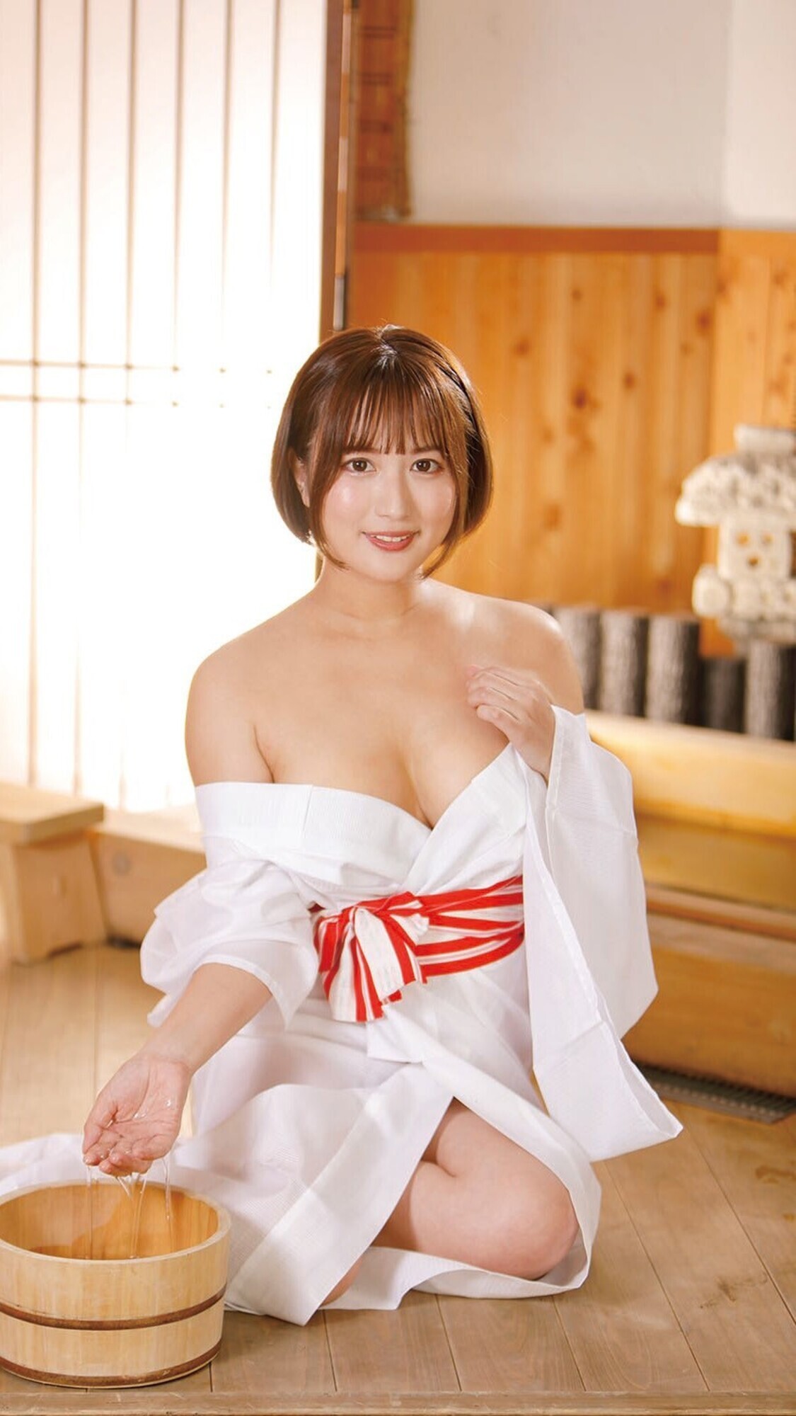 「爆乳美熟女中出しソープ これぞ桃源郷 極上のおもてなしで果てしなく男を奮い立たせる巨乳美熟女 36人8時間BEST」のサンプル画像12枚目