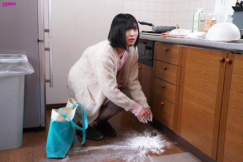 「【素人人妻】27歳巨尻M女セフレに中出し＆ごっくん！ドジな奥さんがご奉仕フェラで大活躍」のサムネイル