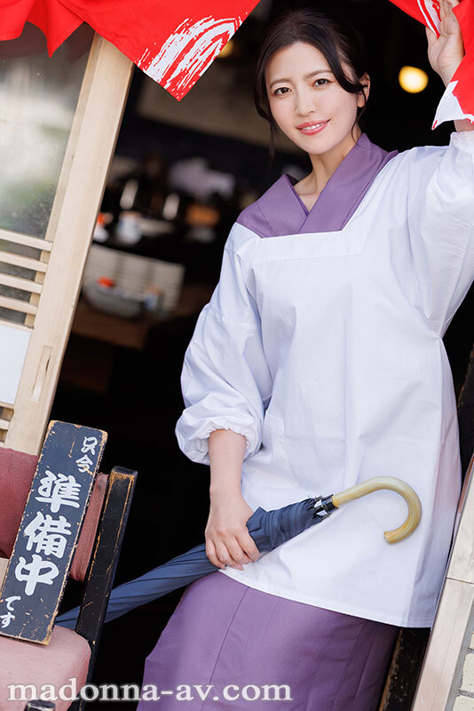 「木下凛々子が魅せる人妻の不倫願望！熟女居酒屋女将との禁断中出し情事」のサムネイル