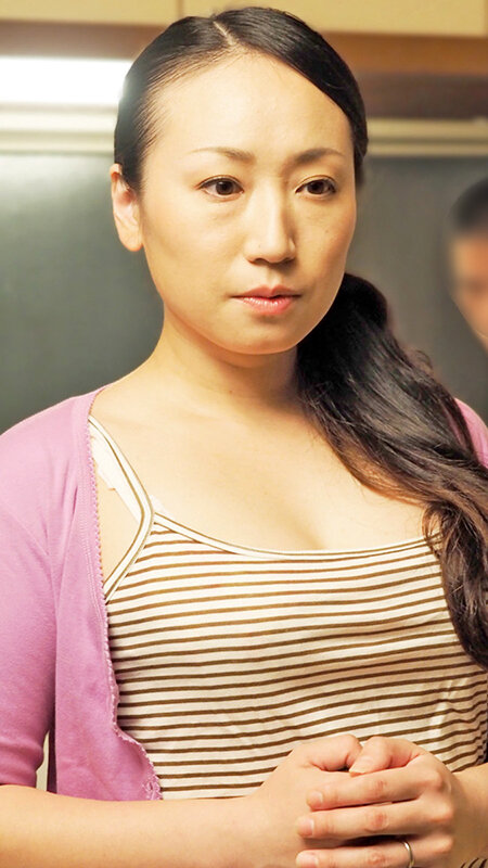 「【熟女人妻】禁断の情事で乱れる巨乳母12人！濃厚フェラと絶頂アクメで中出し4時間SP」のサンプル画像13枚目