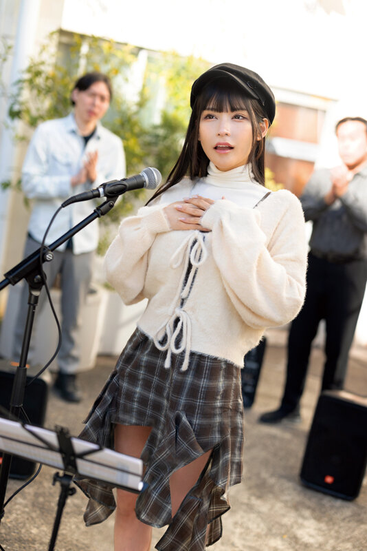 「胡桃さくら 巨乳美少女が連続アクメで絶頂！中出しされて何度もオーガズムに達する姿が必見」のサムネイル
