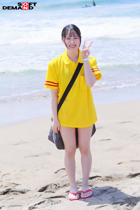 「【素人女子大生】ライフセーバー講習で人工呼吸体験【企画ナンパ】海辺の恥じらい美女4名収録」のサンプル画像6枚目