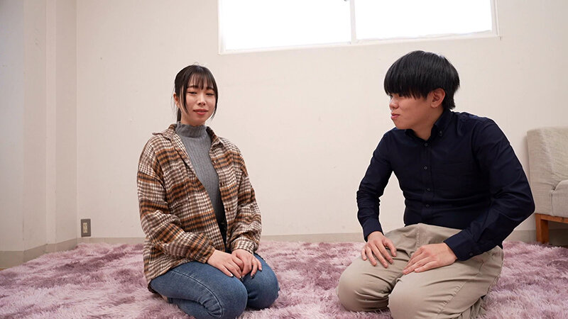 「【素人痴女】M男が顔面騎乗で責められる！普通の女の子が乳首責め＆焦らしプレイで完全支配」のサンプル画像12枚目