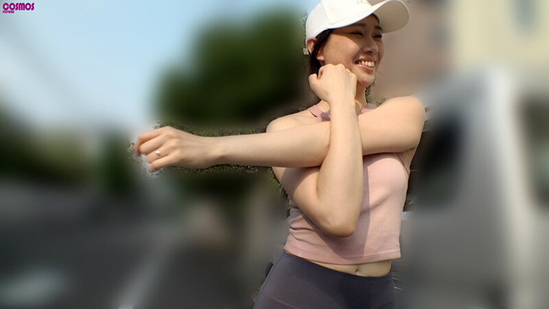 「【人妻】欲求不満な主婦が3P・4Pで中出し潮吹き絶頂！イラマチオで悶える熟女の本気セックス」のサンプル画像10枚目