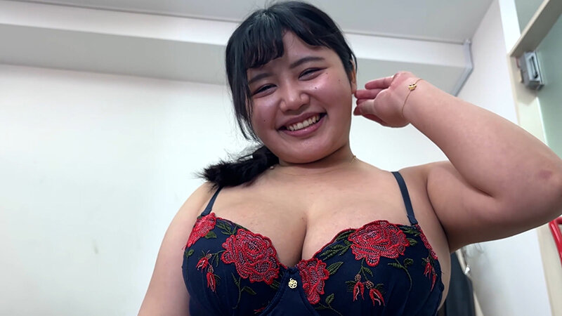 「【素人】ハーフ美人お姉さんみのりの濃厚鼻フェラでM男を責める激エロプレイ動画」のサンプル画像20枚目