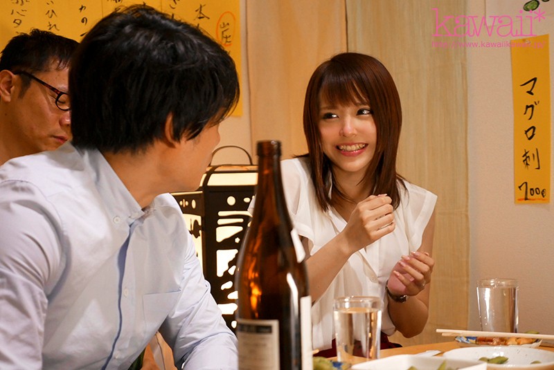 「伊藤舞雪が出張先で上司に中出しされるNTR濃厚セックス｜巨乳OLが寝取られる人気作」のサンプル画像1枚目