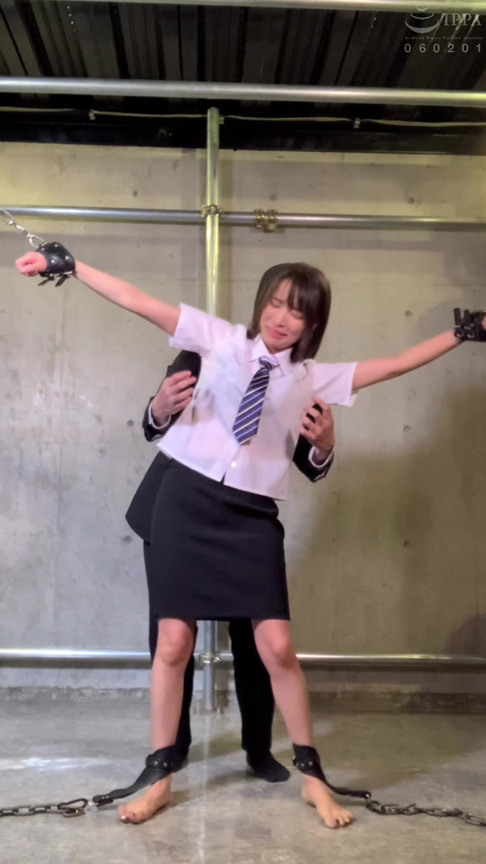 「真木今日子のくすぐりプレイ動画｜TICKLE PRODUCTION THRILLで悶絶する姿が話題」のサンプル画像6枚目