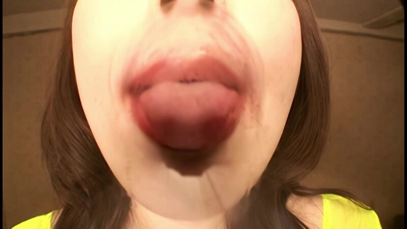 「熟女・青山葵のディープスロートフェラが凄い！巨乳人妻の淫らな口技テクニック」のサンプル画像1枚目