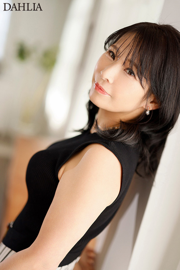「今日は私の休妻日ー。「40代のこんなおばさんでもAVに出演できますか―。」本物人妻 石田紗季 46歳AV Debut」のサムネイル