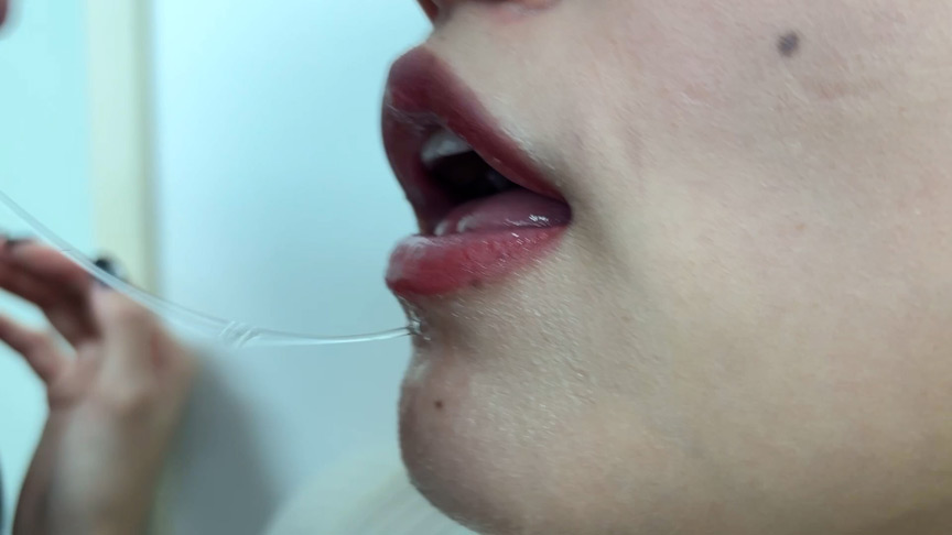 「【素人ナンパ】美容部員はるのちゃんにキスをお願い!M男が街中で声かけ検証【フェチ動画】」のサンプル画像10枚目