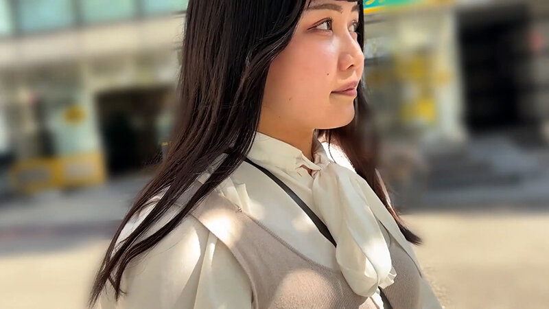 「【素人ナンパ】女子大生みのりちゃんをくすぐり体験！街角で声をかけた社員食堂バイト娘」のサンプル画像4枚目