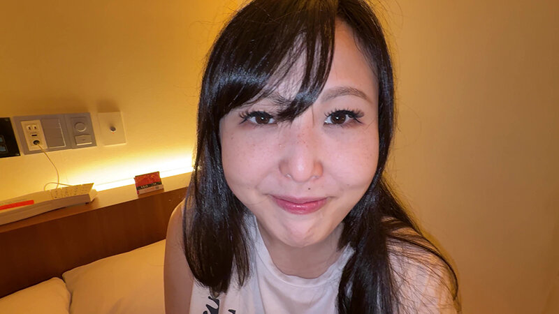 「【横山夏希】美人お姉さんを街角ナンパ！素人風の自然体が魅力的な個人撮影動画」のサンプル画像19枚目