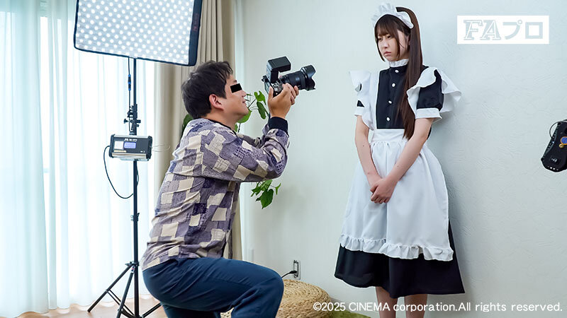 「天美めあのコスプレフェラが最高！スレンダー美少女が魅せる濃厚ご奉仕プレイ」のサンプル画像7枚目