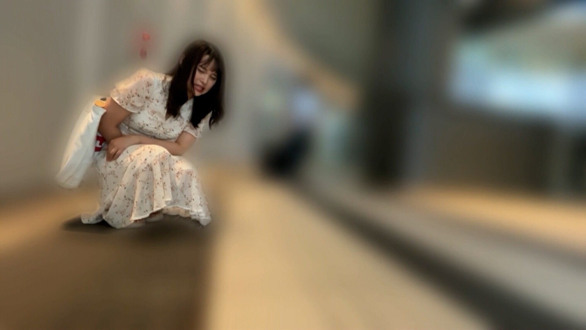 「街中リモバイ散歩で発情スイッチON ~興奮そのまま濃厚中出しSEX~ 3」のサンプル画像3枚目