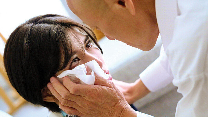 「津久葉メイのスパンキング調教｜スレンダー巨乳CAが魅せるマゾ願望解放ドキュメント」のサンプル画像3枚目