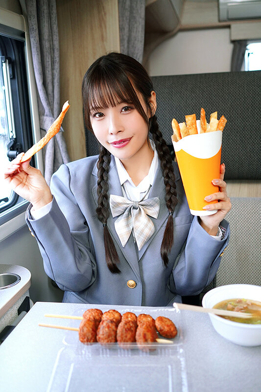 「八木奈々のセクシーグラビア映像|美少女アイドルの魅惑の巨乳ボディを堪能」のサンプル画像5枚目