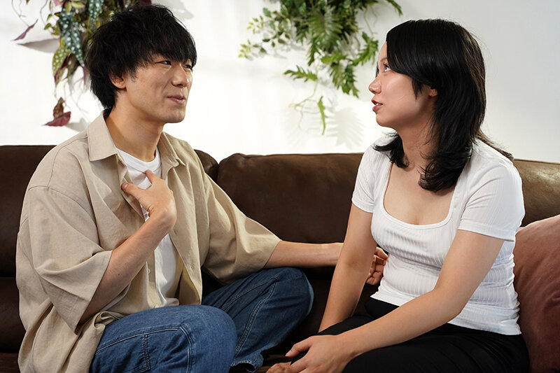 「葵璃子の初撮りAVデビュー作品！美乳女優の中出しプレイが堪能できる話題の一作」のサンプル画像1枚目