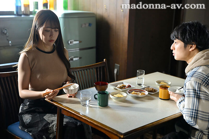 「一乃あおい 美人妻が姑にいびられ複数男に辱められる中出し3P動画｜熟女人妻」のサムネイル