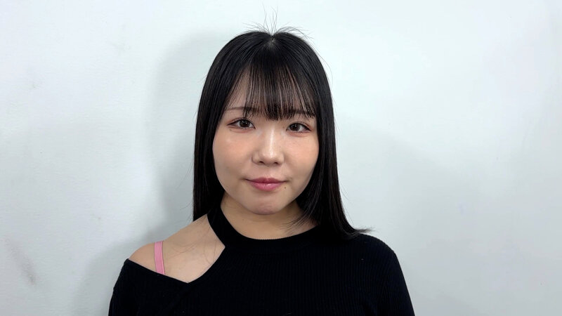 「素人お姉さんみすずちゃんの長い舌で口内観察プレイ！舌フェチ必見の接写映像」のサムネイル