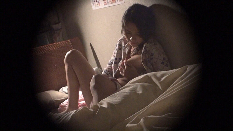 「【月野かすみ・橘京花・真木今日子】女子大生・OLの隠し撮りオナニー映像！リアルなアクメの瞬間を収録」のサンプル画像11枚目