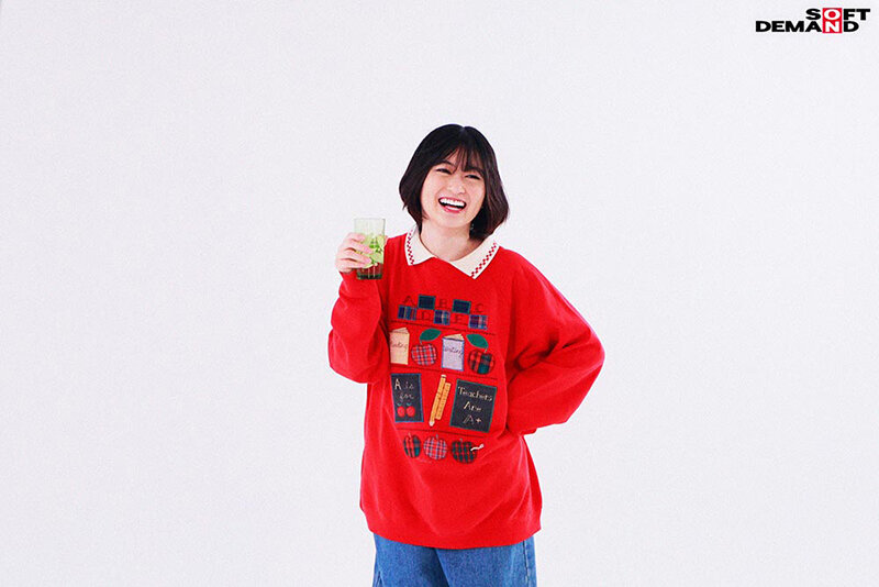 「門倉すず 素人アイドルが喉奥トレーニングでフェラ＆イラマチオ披露する衝撃映像」のサンプル画像5枚目