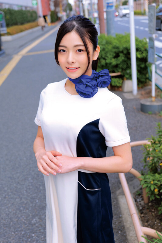 「【素人ナンパ】美容サロン勤務の美乳セラピストに濃厚フェラ＆中出し！巨乳美人の極上テクニック」のサンプル画像1枚目