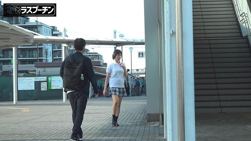 「完全着衣内アングル！先端が自在に動くファイバースコープで敏感な乳首を責められ恥ずかしがりながらも感じてしまうちっぱい美少女2 部●帰りショートカット美少女」のサンプル画像7枚目