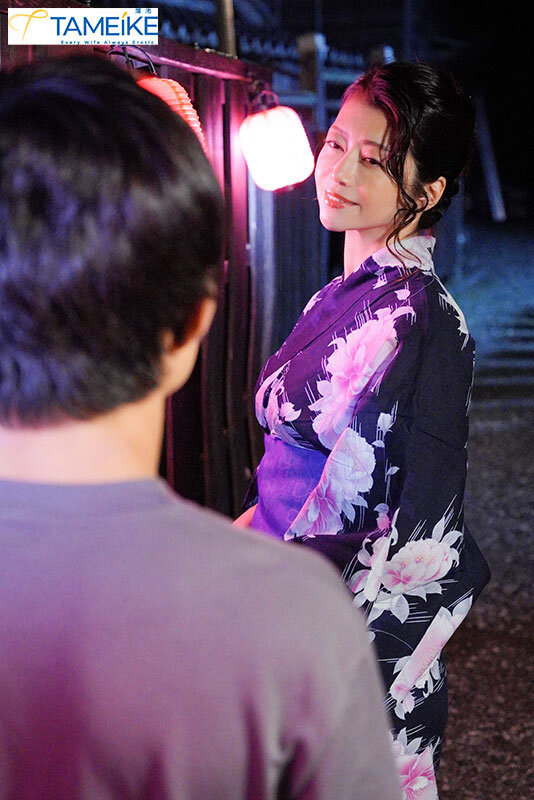 「北条麻妃 熟女シングルマザーが若者と中出し濃厚SEX｜スレンダー美人お母さんの職業プレイ」のサンプル画像7枚目