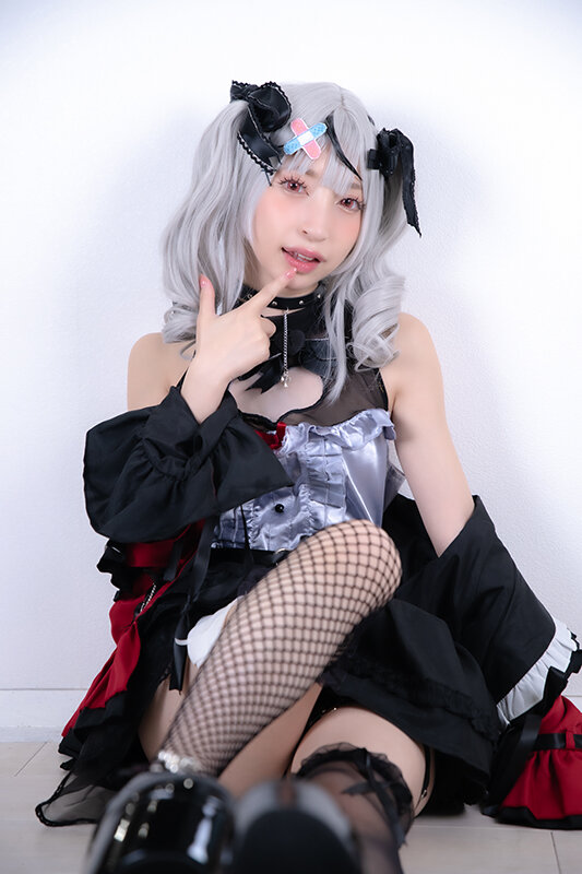 「冬愛ことね×皆月ひかるのコスプレW痴女ハーレム!貧乳レイヤーが中出し3Pで責めまくる」のサンプル画像13枚目