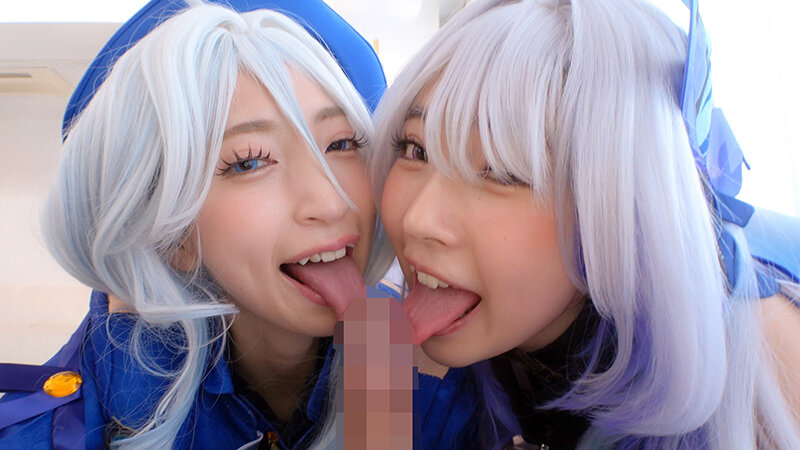 「冬愛ことね×皆月ひかるのコスプレW痴女ハーレム!貧乳レイヤーが中出し3Pで責めまくる」のサンプル画像9枚目