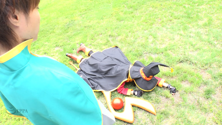 「【コスプレ】この素晴らしい世界に祝福を！めぐみん風コスプレ美女の激カワなりきりプレイ」のサムネイル