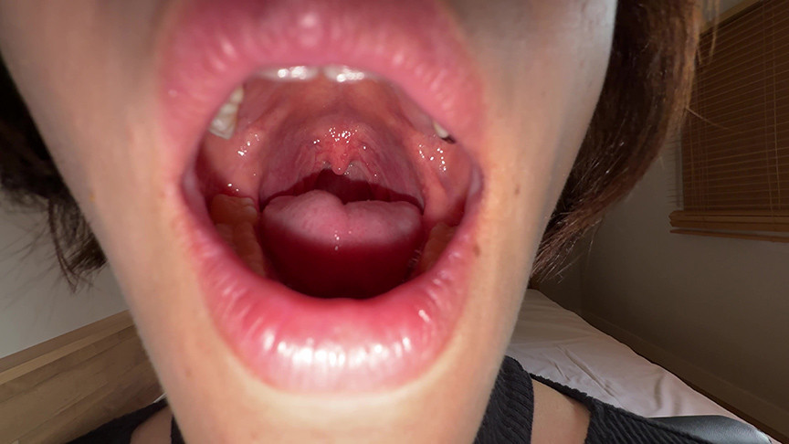 「【玉城夏帆】初めての擬似フェラ体験！個人撮影で魅せる大胆パフォーマンス【素人企画】」のサンプル画像4枚目