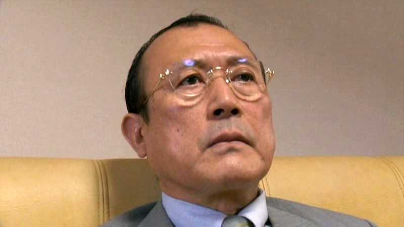 「熟女人妻の翔田千里×三浦恵理子が魅せる夫婦交換プレイを盗撮風のぞき映像で堪能」のサンプル画像2枚目