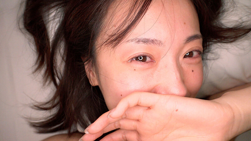 「長瀬麻美と不倫デート♡初ごっくん体験から中出しハメ撮りまで人妻の秘密の情事」のサンプル画像19枚目