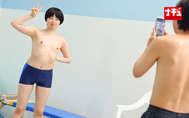 「【しずく&りおん】貧乳素人女子が水着で羞恥ミッション挑戦!興奮して中出し許可のボーイッシュプレイ」のサンプル画像6枚目