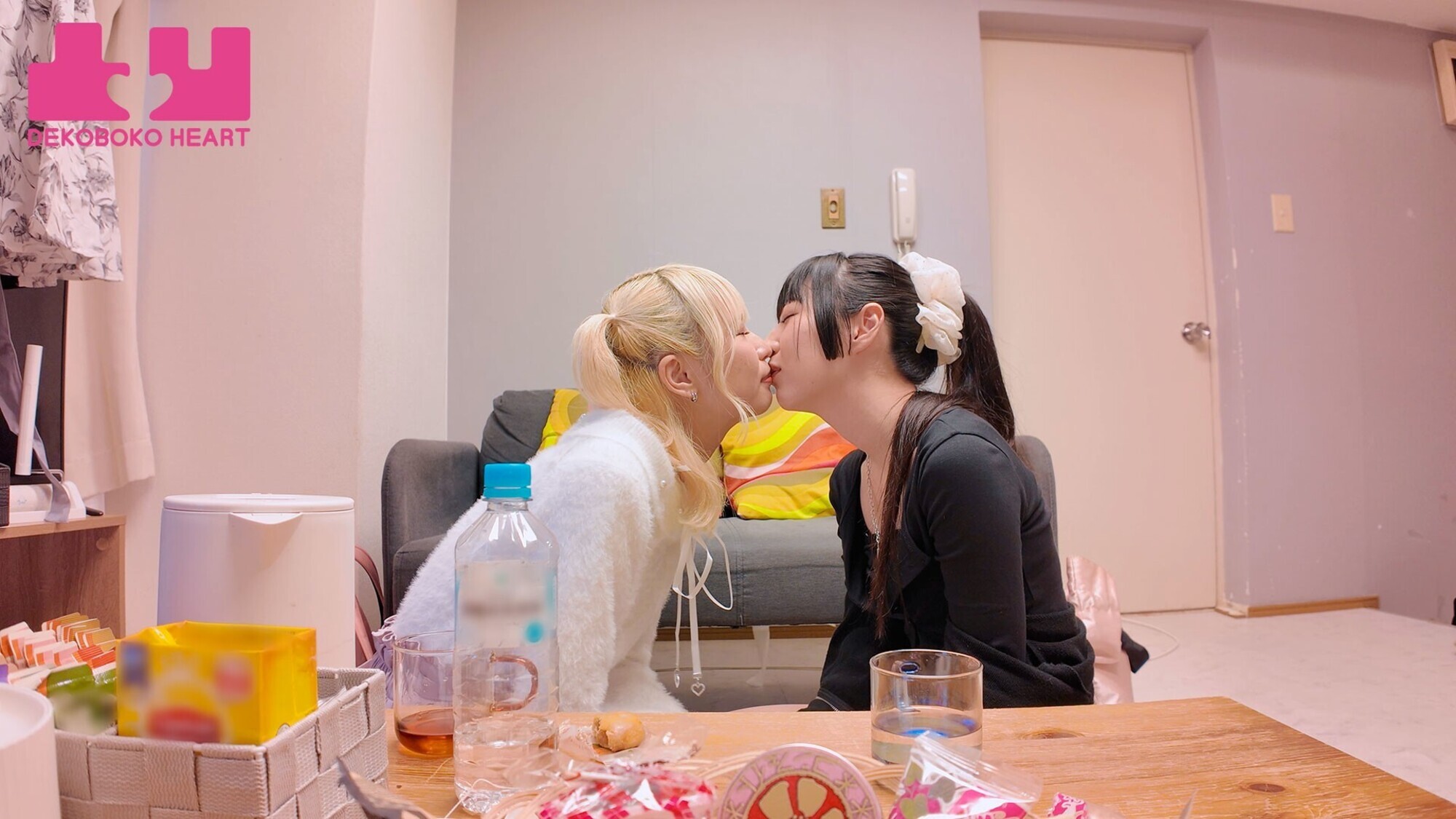「もっとお互いの事を知りたくて、プライベートも仲良しな2人が、ごはんを食べてシャワー浴びて朝までたくさんキスをしてまだ知らない“好き”を知る1泊2日のお泊りデート 足立める・希咲那奈」のサンプル画像9枚目
