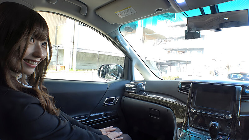 「【熟女】美人カーディーラー人妻とスーツ姿のままハメ撮り不倫セックス【素人妻の禁断浮気】」のサンプル画像12枚目