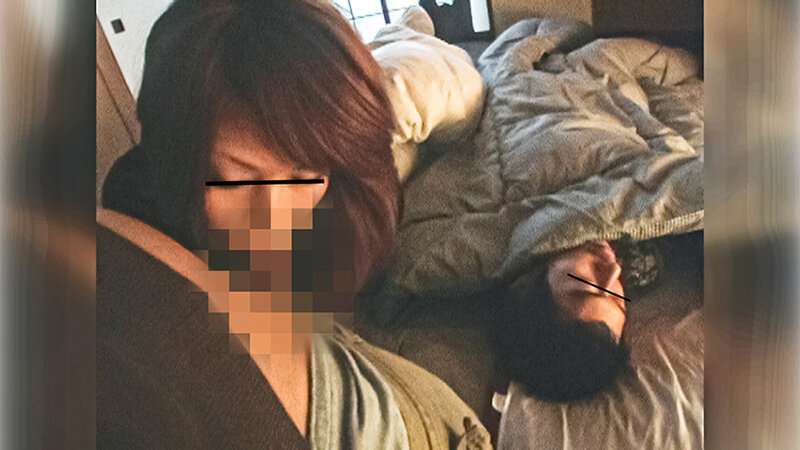 「【人妻NTR】寝取られ妻の衝撃不倫現場!バック・フェラで乱れる主婦の背徳セックス」のサンプル画像20枚目