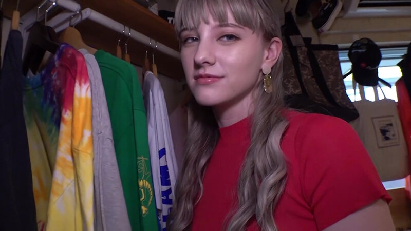 「メロディー・雛・マークス 美乳白人痴女が騎乗位で中出し懇願！甘えた誘惑がたまらない」のサンプル画像1枚目