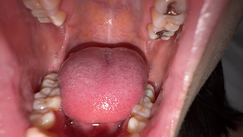 「【個人撮影】湊波流のデカ舌ディープキス&ツバ鼻吸い」のサンプル画像10枚目